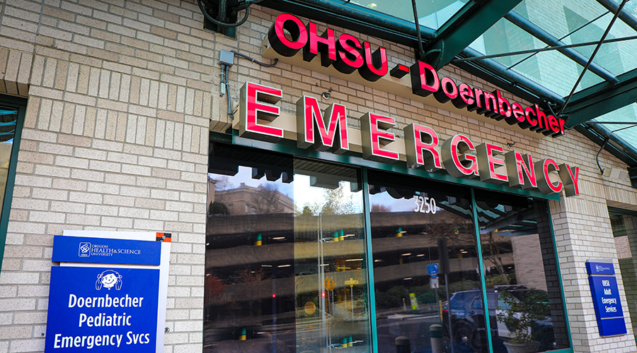 The front entrance of the OHSU Emergency Room.